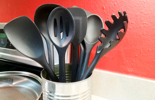 Black plastic cooking utensils